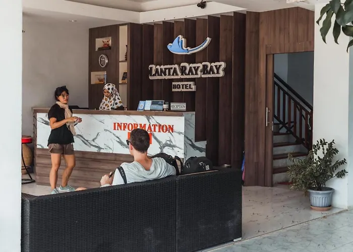 Lanta Ray Bay Hotel